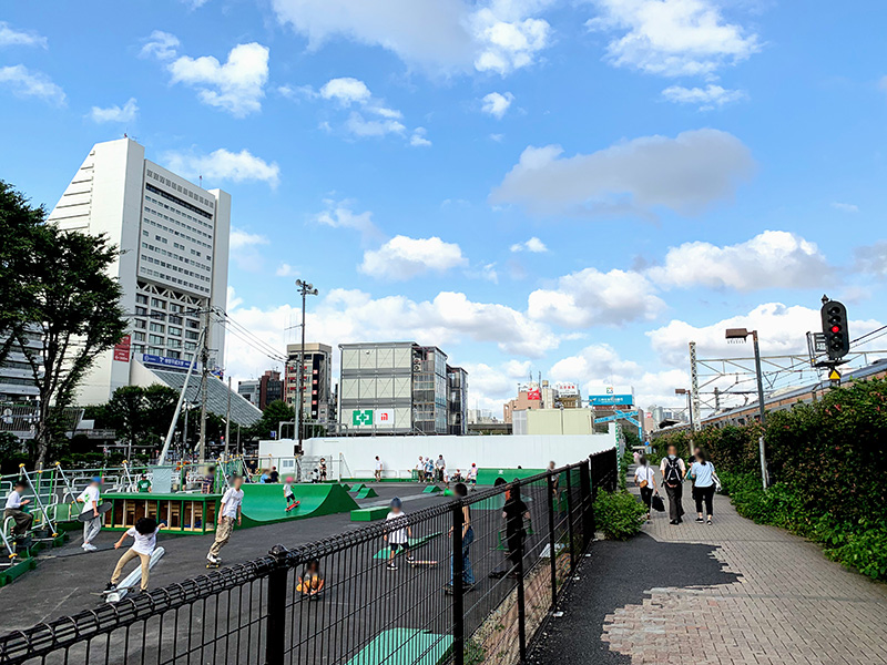 中野駅前に 中野スケートボードパーク がオープンしてる 中野つーしん